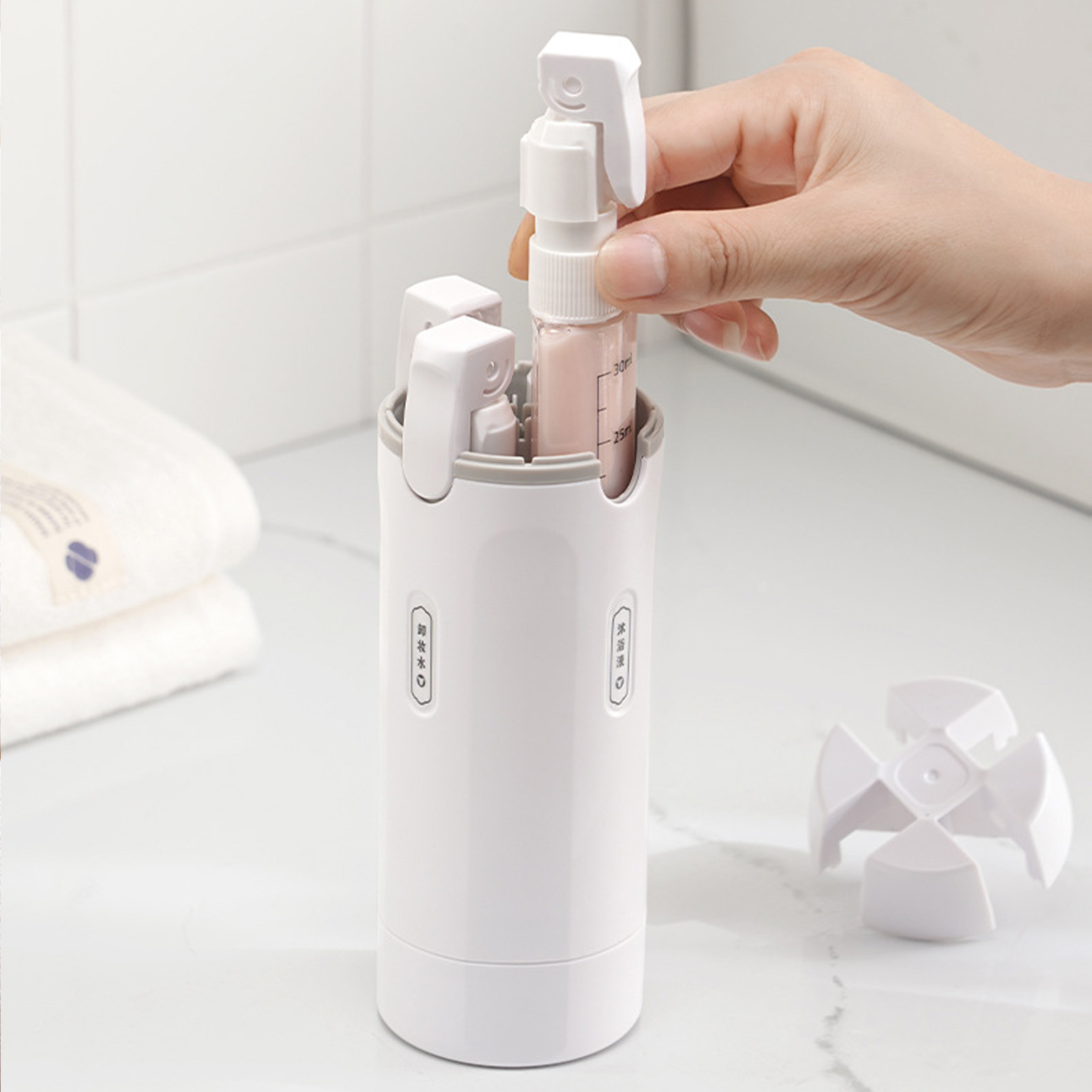 4-in-1 Travel Liquid Dispenser - огляд і ціна Gel Refill Pack